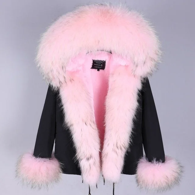 Women's waterproof parka coats with multiple pockets for practicalityWomen's Winter Contrast Color Natural Racoon Fur Sleeves and Collar Parkas