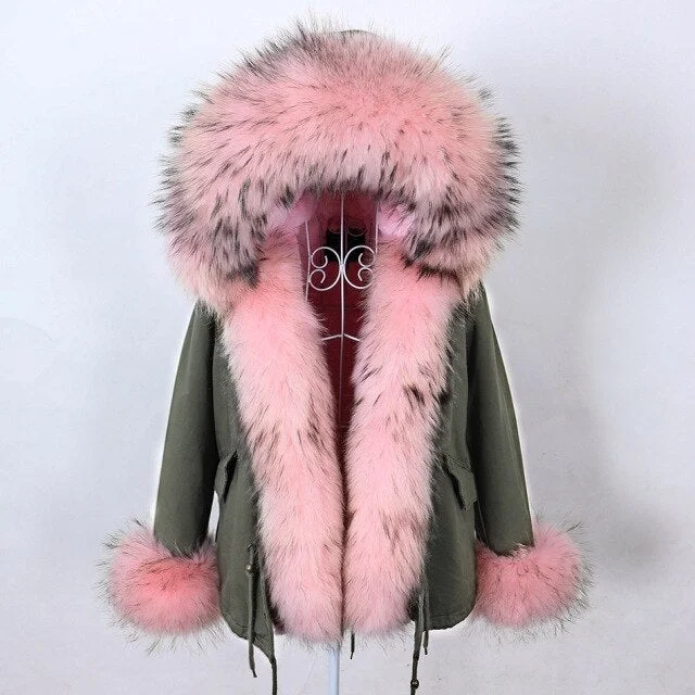 Quilted down women's coats with removable hoods for outdoor activitiesWomen's Winter Fashion Natural Racoon Fur Decor in Sleeves and Collar Parkas