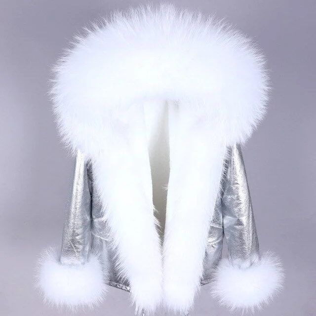 Women's knee - length wool blend coats with a fur collar for added warmthWomen's Winter Style Natural Racoon Fur Full Sleeved Fur Collar Parkas