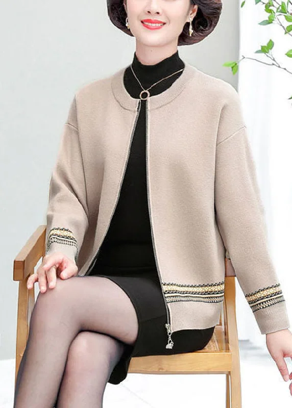Embroidered women's cotton coats in a bohemian pattern for a unique designApricot Patchwork Woolen Jackets O-Neck Embroidered Long Sleeve Embroidered women's cotton coats in a bohemian pattern for a unique designApricot Patchwork Woolen Jackets O-Neck Embroidered Long Sleeve