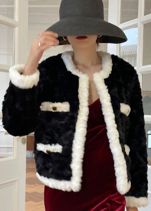Mid - length women's down coats in a slim fit for a modern and sleek appearanceBlack Patchwork Pockets Faux Fur Winter Coats Mid - length women's down coats in a slim fit for a modern and sleek appearanceBlack Patchwork Pockets Faux Fur Winter Coats