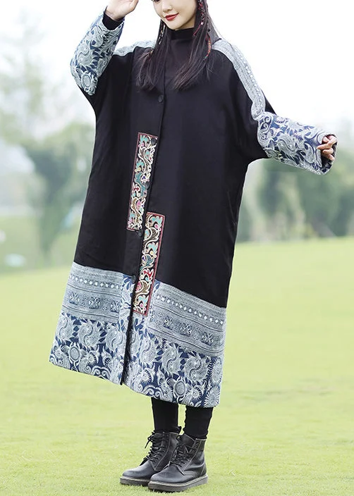 Embroidered women's cotton coats in a bohemian pattern for a unique designBohemian Black Embroidered Patchwork Fine Cotton Filled Coat Spring Embroidered women's cotton coats in a bohemian pattern for a unique designBohemian Black Embroidered Patchwork Fine Cotton Filled Coat Spring