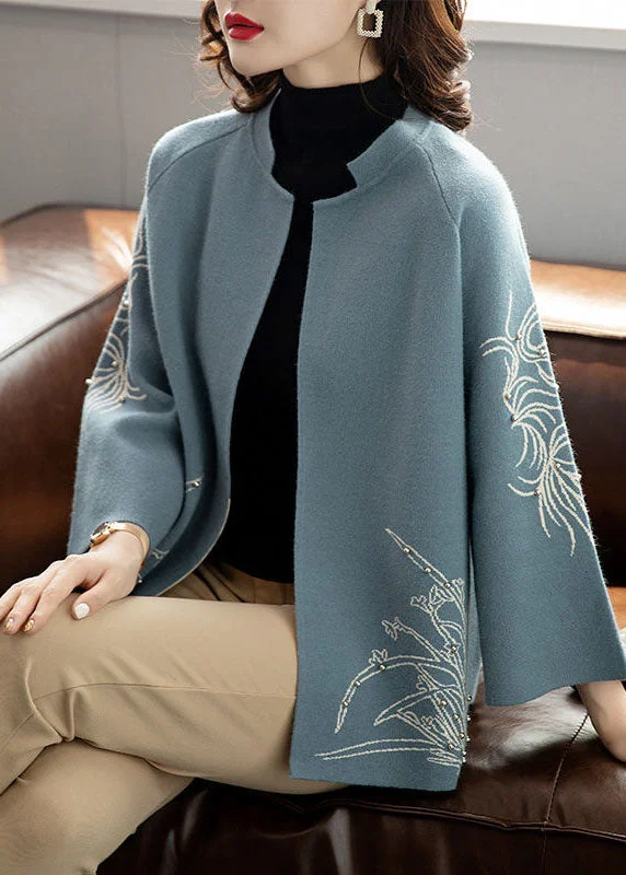 Oversized women's wool coats in a monochromatic look for a trendy outfitBohemian Blue O-Neck Print Woolen Loose Coat Long Sleeve Oversized women's wool coats in a monochromatic look for a trendy outfitBohemian Blue O-Neck Print Woolen Loose Coat Long Sleeve