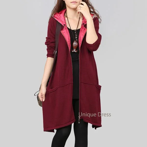 Long women's mac coats in a lightweight fabric for spring showersBurgundy zippered women sweater cardigan coat