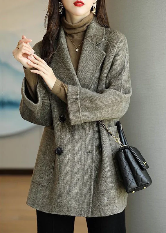 Checkered women's wool coats in a classic pattern for a timeless styleGrey Warm Woolen Coats Oversized Double Breast Fall Checkered women's wool coats in a classic pattern for a timeless styleGrey Warm Woolen Coats Oversized Double Breast Fall