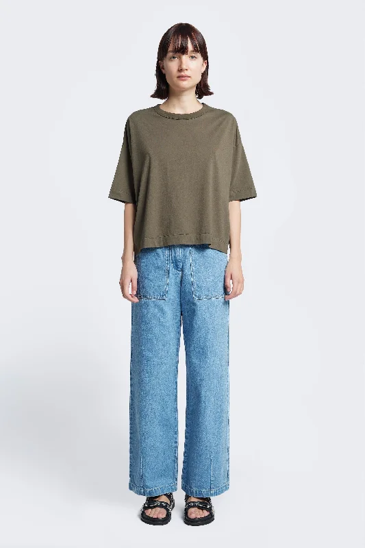 Crew Neck Women T Shirt with a Timeless DesignObelisk Tee Olive