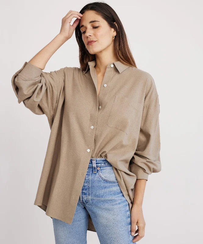 Short Sleeve Women's Cashmere Sweater Dresses in Pastel HuesRelaxed Oversized Shirt