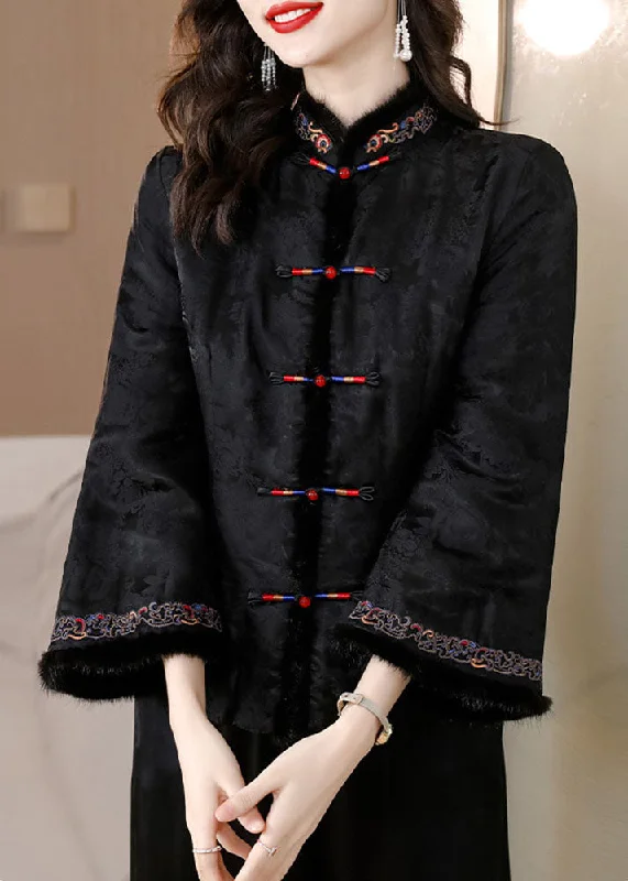 Petite women's wool blend coats with a tailored fit for a flattering silhouetteRetro Black Fur Collar Embroideried Button Silk Coats Long Sleeve Petite women's wool blend coats with a tailored fit for a flattering silhouetteRetro Black Fur Collar Embroideried Button Silk Coats Long Sleeve