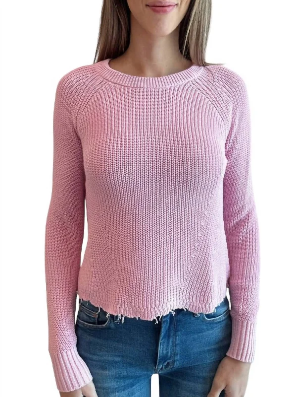 Boat Neck Women's Merino Wool Sweaters in Neutral ShadesScallop Shaker In Peppermint Boat Neck Women's Merino Wool Sweaters in Neutral ShadesScallop Shaker In Peppermint