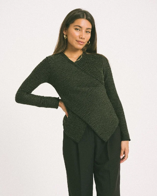 Plus Size Women's Ruffled Hem Sweaters in Floral PrintsTILTIL Redda Longsleeve Knit Green Black Structure Plus Size Women's Ruffled Hem Sweaters in Floral PrintsTILTIL Redda Longsleeve Knit Green Black Structure