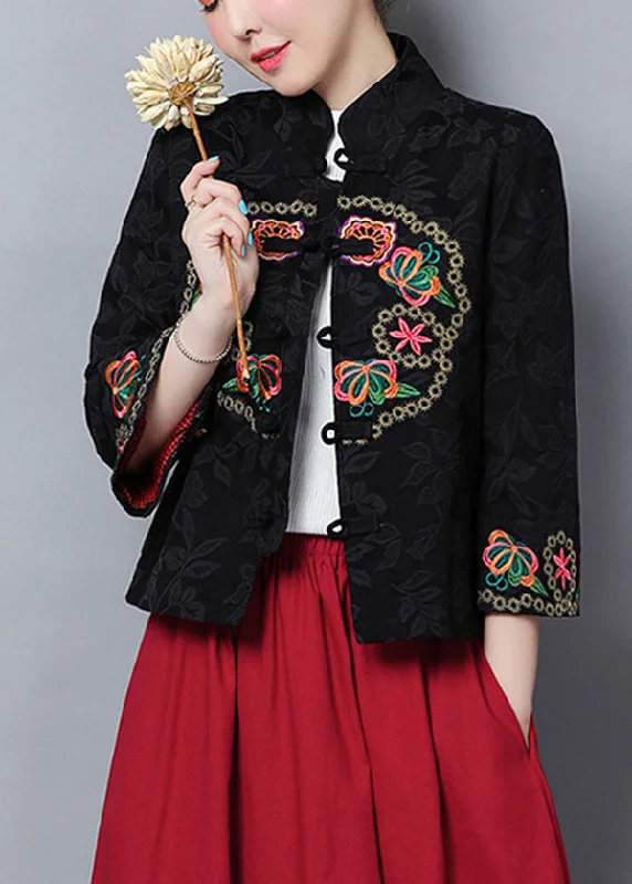 Women's knee - length wool blend coats with a fur collar for added warmthVintage Black Mandarin Collar Embroideried Jacquard Cotton Coats Bracelet Sleeve Women's knee - length wool blend coats with a fur collar for added warmthVintage Black Mandarin Collar Embroideried Jacquard Cotton Coats Bracelet Sleeve