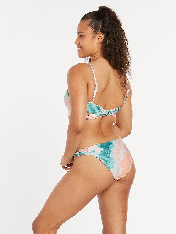 Women's faux fur - trimmed denim jackets for a trendy and cozy styleBlurred Lines Hipster Bikini Bottom - Hazey Pink Women's faux fur - trimmed denim jackets for a trendy and cozy styleBlurred Lines Hipster Bikini Bottom - Hazey Pink