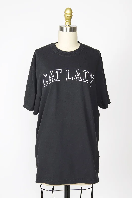 Women's sweatshirt with a mesh panel insert for breathability during workoutsCAT LADY Tee in Black