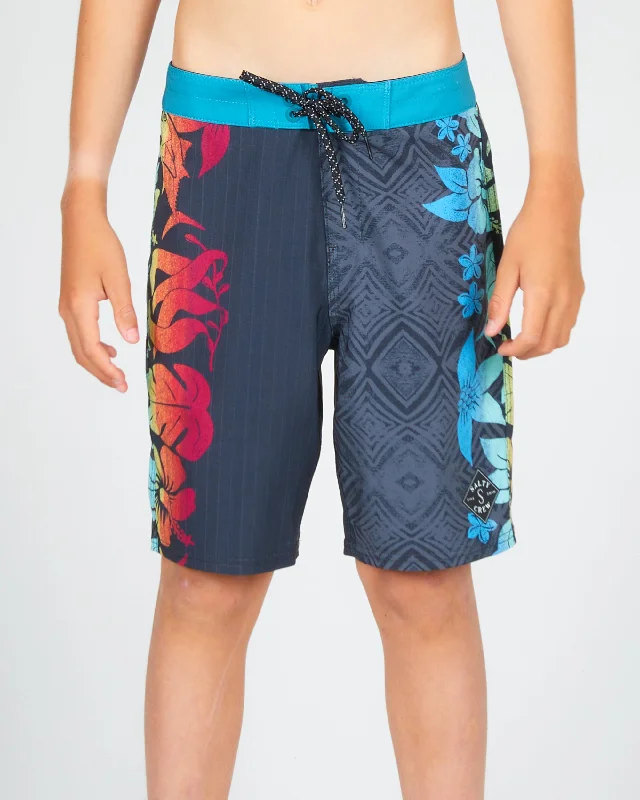 Women's quilted puffer jackets in a cropped silhouette for a modern twistCedros Boys Boardshort - Black/Aqua Women's quilted puffer jackets in a cropped silhouette for a modern twistCedros Boys Boardshort - Black/Aqua
