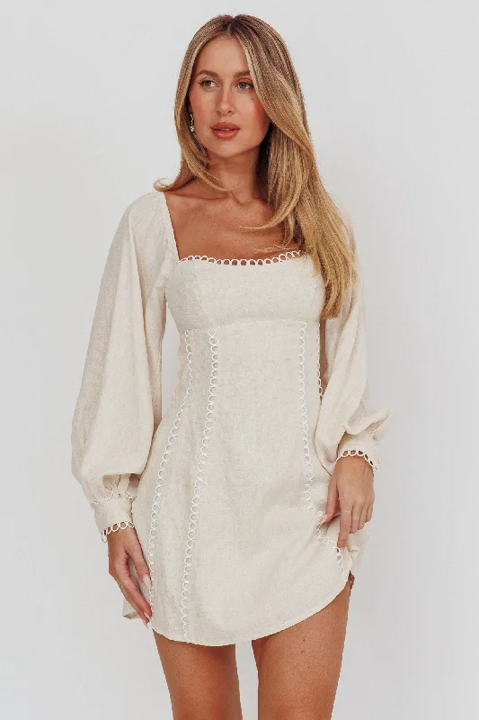 Empire Waist Women Dress to Accentuate the Bust and Conceal the WaistChamberlain Balloon Sleeves Mini Dress Beige