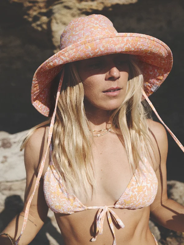 Women's bomber jackets with a holographic finish for a futuristic and eye - catching lookCoco Ho Wide Brim Bucket Hat - Tangerine Women's bomber jackets with a holographic finish for a futuristic and eye - catching lookCoco Ho Wide Brim Bucket Hat - Tangerine