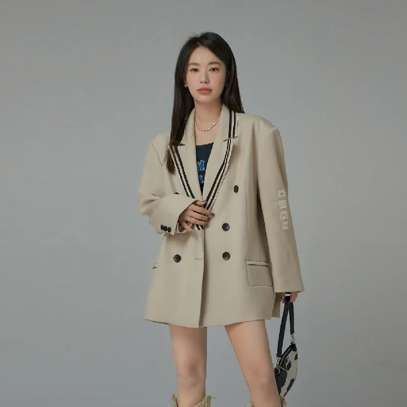 Women's cropped satin jackets in pastel shades for a glamorous evening outOversized School Blazer Jacket Women's cropped satin jackets in pastel shades for a glamorous evening outOversized School Blazer Jacket