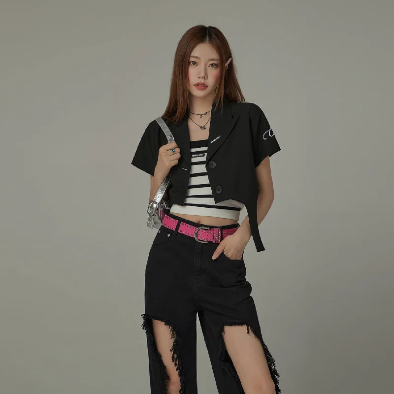 Women's trench coats with a removable belt for customizable stylingSingle-Button Short Sleeve Crop Jacket Women's trench coats with a removable belt for customizable stylingSingle-Button Short Sleeve Crop Jacket
