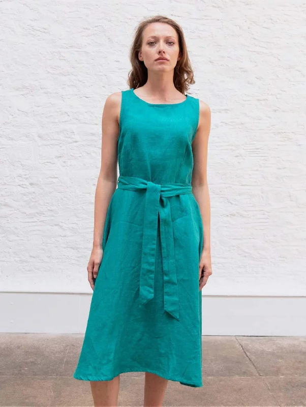 Women jumpsuits with gathered pants for a voluminous and elegant lookGrace Linen Swing Dress | Jade Women jumpsuits with gathered pants for a voluminous and elegant lookGrace Linen Swing Dress | Jade