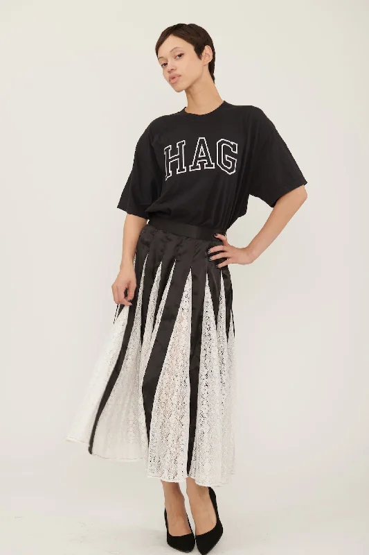 Women's cropped sweatshirt with a lace - trimmed hem for a romantic lookHAG Tee Shirt