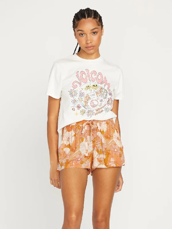 Women's denim jackets with distressed details for a casual and edgy lookOnly Good Daze Shorts - Hazel Women's denim jackets with distressed details for a casual and edgy lookOnly Good Daze Shorts - Hazel