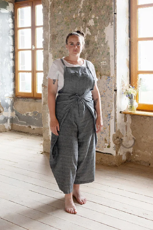 Women jumpsuits with spaghetti - strap tops for a delicate and breezy lookReady to Sew Pincha Overalls Women jumpsuits with spaghetti - strap tops for a delicate and breezy lookReady to Sew Pincha Overalls