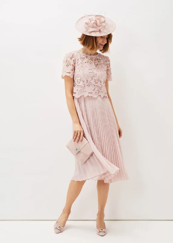 Off - the - Shoulder Women Dress for a Romantic and Feminine LookSamina Pleated Double Layer Lace Dress Off - the - Shoulder Women Dress for a Romantic and Feminine LookSamina Pleated Double Layer Lace Dress