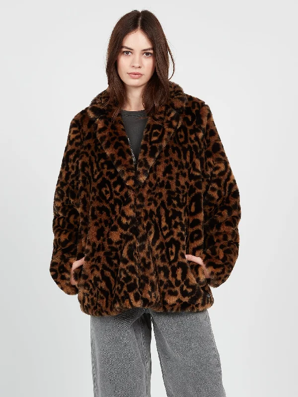 Women's waterproof rain jackets in bright yellow for high - visibility outdoor activitiesStonewild Jacket - Animal Print Women's waterproof rain jackets in bright yellow for high - visibility outdoor activitiesStonewild Jacket - Animal Print