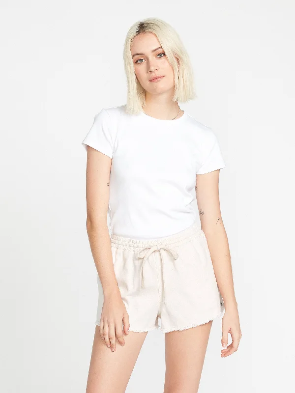 Women's bomber jackets with a holographic finish for a futuristic and eye - catching lookStrutin Stone Shorts - Ash Women's bomber jackets with a holographic finish for a futuristic and eye - catching lookStrutin Stone Shorts - Ash