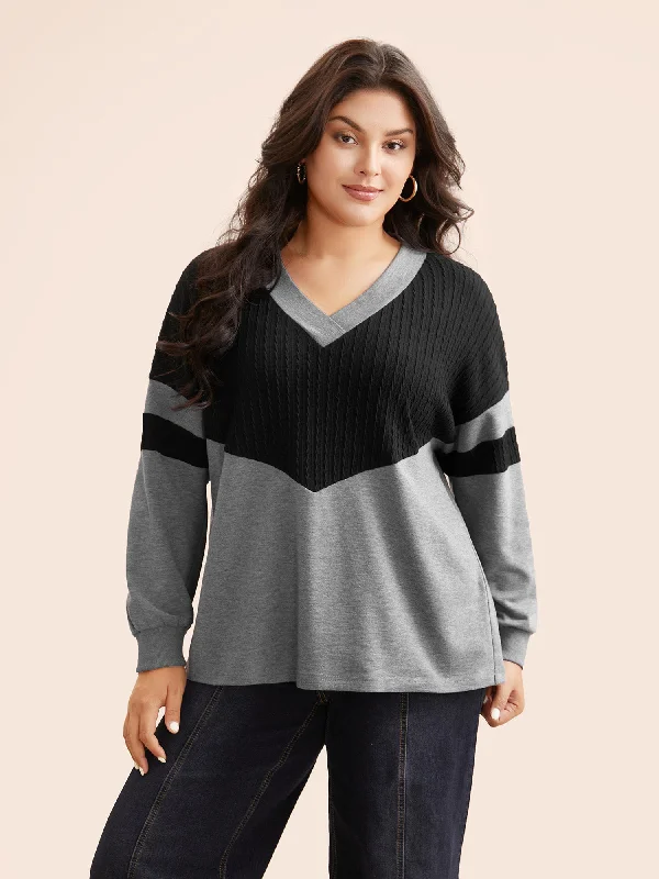 Women's zip - front sweatshirt with contrast stitching for a sporty aestheticTexture Patchwork Contrast V Neck Sweatshirt Women's zip - front sweatshirt with contrast stitching for a sporty aestheticTexture Patchwork Contrast V Neck Sweatshirt
