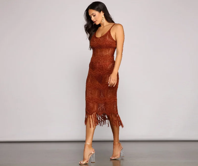 Midi dresses with tiered skirts for a bohemian festival lookBoho-Chic Crochet Midi Dress Midi dresses with tiered skirts for a bohemian festival lookBoho-Chic Crochet Midi Dress