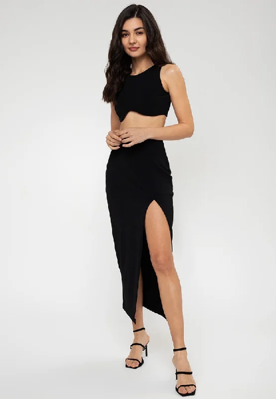 Midi dresses with denim fabric for a casual yet stylish day outLillith