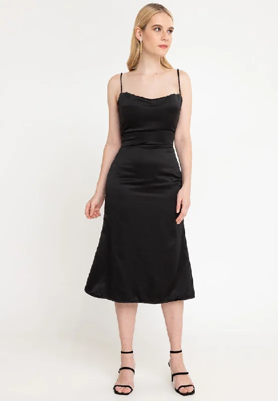 Midi dresses with cotton - blend materials for everyday comfortOdessa