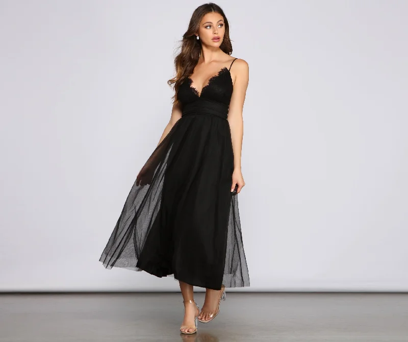 High - low midi dresses with geometric patterns for a modern partyPoppy Formal Scalloped Lace A-Line Dress High - low midi dresses with geometric patterns for a modern partyPoppy Formal Scalloped Lace A-Line Dress