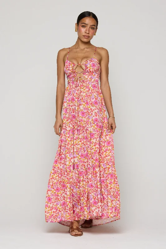 Maxi dresses with a paisley print for a classic and elegant styleGabi Maxi in Augusta Maxi dresses with a paisley print for a classic and elegant styleGabi Maxi in Augusta