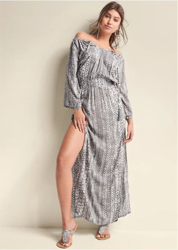 Cotton maxi dresses for a comfortable and everyday - wear optionStrapless Maxi Dress - Cream Cotton maxi dresses for a comfortable and everyday - wear optionStrapless Maxi Dress - Cream