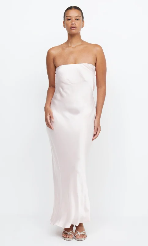 Maxi dresses with a ruched bodice for a more form - fitting and feminine shapeMOON DANCE STRAPLESS DRESS - BLUSH Maxi dresses with a ruched bodice for a more form - fitting and feminine shapeMOON DANCE STRAPLESS DRESS - BLUSH