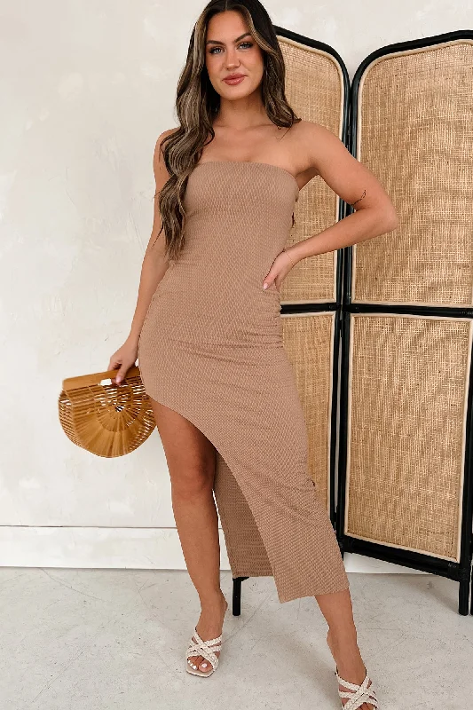 Maxi dresses with pocket details for added functionalitySymptoms Of Love Textured Strapless Maxi Dress (Classic Beige) Maxi dresses with pocket details for added functionalitySymptoms Of Love Textured Strapless Maxi Dress (Classic Beige)