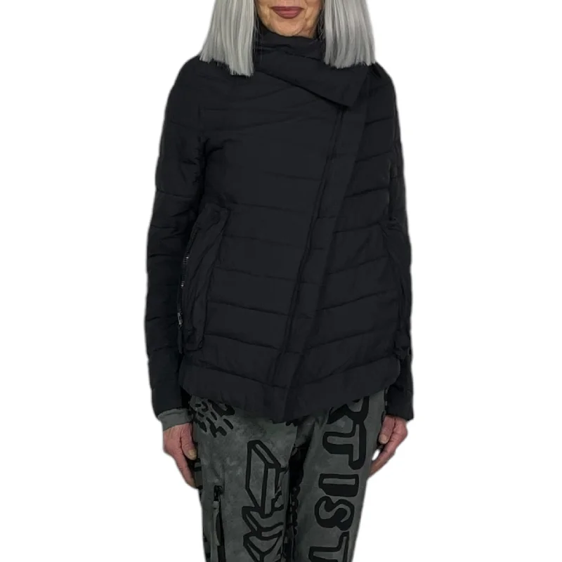 Women's trench coats with a removable belt for customizable stylingASYMMETRIC QUILTED PUFFER JACKET Women's trench coats with a removable belt for customizable stylingASYMMETRIC QUILTED PUFFER JACKET