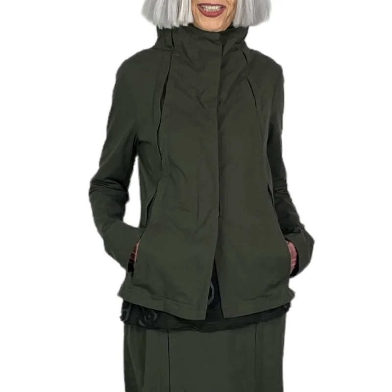 Women's waterproof rain jackets in bright yellow for high - visibility outdoor activitiesSEAMED FRONT FITTED JACKET Women's waterproof rain jackets in bright yellow for high - visibility outdoor activitiesSEAMED FRONT FITTED JACKET