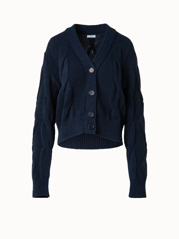 Women's quilted puffer jackets in a cropped silhouette for a modern twistCardigan in Chunky Cotton Cable Knit Women's quilted puffer jackets in a cropped silhouette for a modern twistCardigan in Chunky Cotton Cable Knit