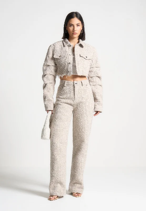 Women's cropped down jackets in bold colors for a sporty and fashionable winter outfitCropped Boucle Jacket - Beige Women's cropped down jackets in bold colors for a sporty and fashionable winter outfitCropped Boucle Jacket - Beige