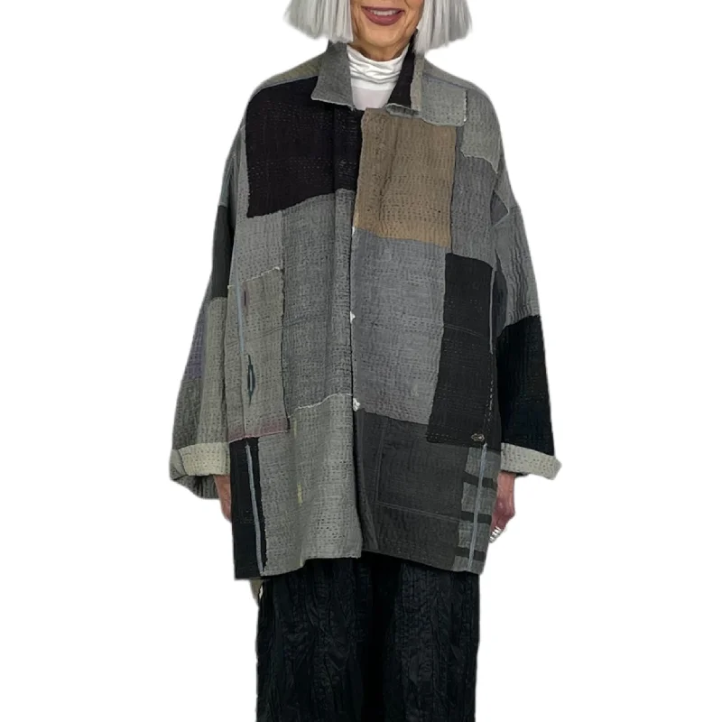 Plus size women's wool blend coats for a warm and stylish winterFRAYED PATCH OVERSIZED MINI COAT Plus size women's wool blend coats for a warm and stylish winterFRAYED PATCH OVERSIZED MINI COAT