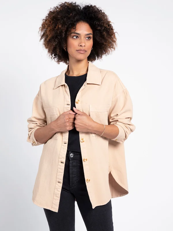 Oversized women's wool coats in a monochromatic look for a trendy outfitFLETCHER JACKET Oversized women's wool coats in a monochromatic look for a trendy outfitFLETCHER JACKET