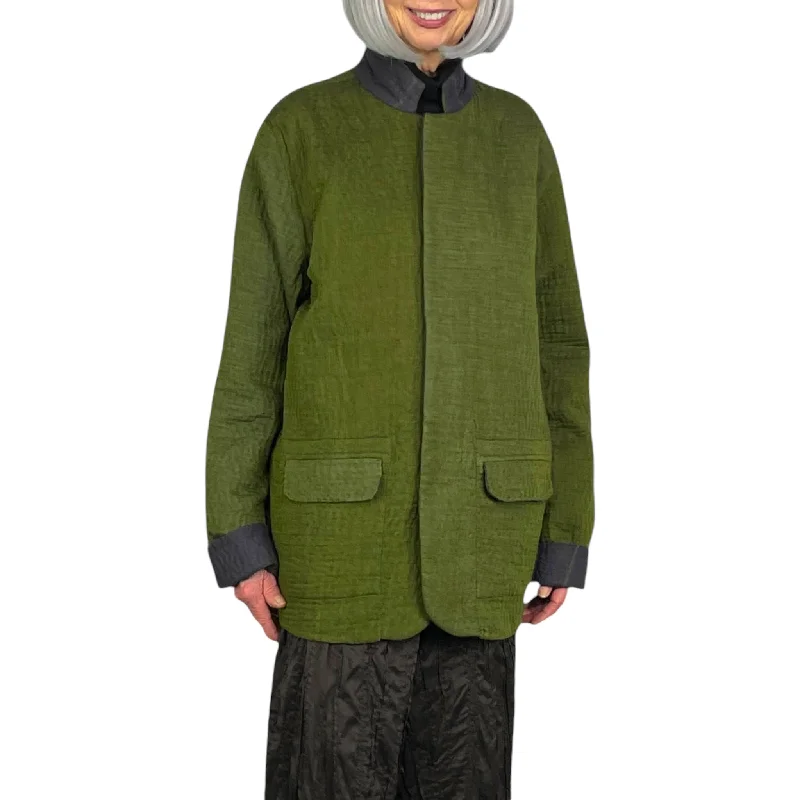 Women's bomber jackets with a holographic finish for a futuristic and eye - catching lookQUILTED SIMPLE MEN'S JACKET Women's bomber jackets with a holographic finish for a futuristic and eye - catching lookQUILTED SIMPLE MEN'S JACKET