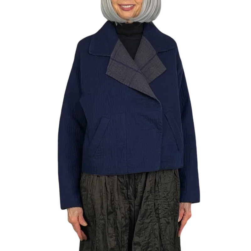 Women's double - breasted tweed jackets in classic colors for a sophisticated office lookQUILTED LAPEL SHORT JACKET Women's double - breasted tweed jackets in classic colors for a sophisticated office lookQUILTED LAPEL SHORT JACKET