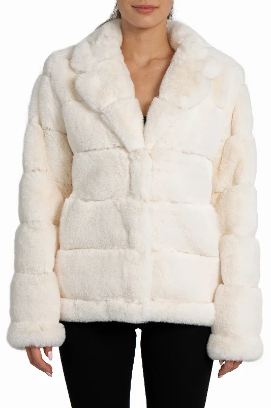 Checkered women's wool coats in a classic pattern for a timeless styleGrace Faux Fur Jacket Checkered women's wool coats in a classic pattern for a timeless styleGrace Faux Fur Jacket