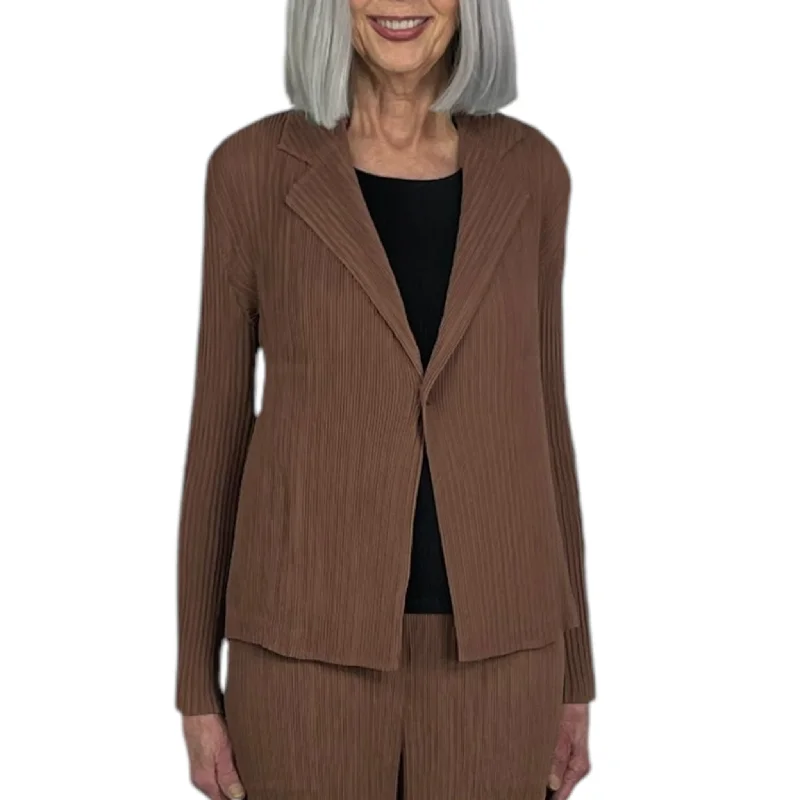 Women's shearling - lined suede jackets for ultimate warmth and luxuryHATCHNG PLEATS JACKET Women's shearling - lined suede jackets for ultimate warmth and luxuryHATCHNG PLEATS JACKET