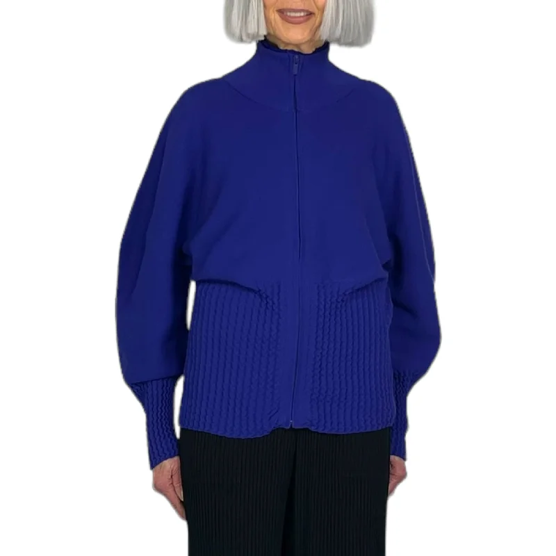 Women's trench coats with a removable belt for customizable stylingSQUEEZE ZIP JACKET Women's trench coats with a removable belt for customizable stylingSQUEEZE ZIP JACKET