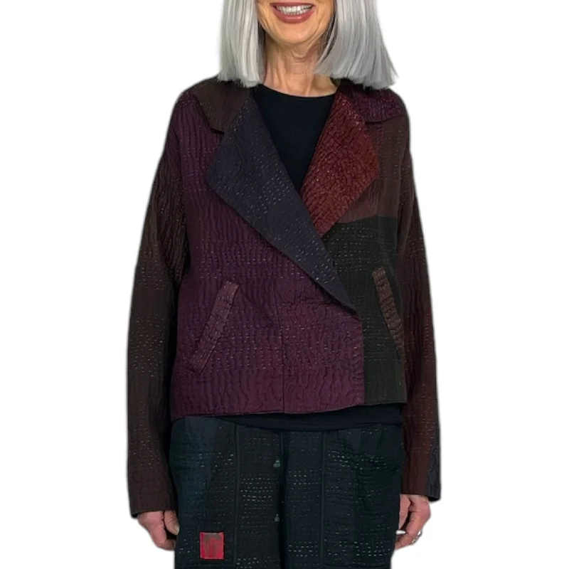 Women's bomber jackets with a holographic finish for a futuristic and eye - catching lookJAIPUR PATCH SHORT JACKET Women's bomber jackets with a holographic finish for a futuristic and eye - catching lookJAIPUR PATCH SHORT JACKET